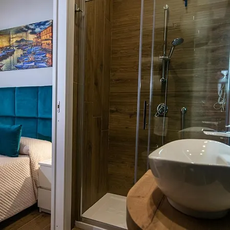 Vivi A 3* Νάπολη