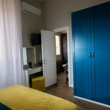 Vivi A * Napoli
